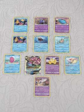 11 Pokemon TCG Trading Cards including Galarian Articuno and M Venusaur EX